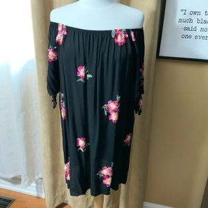 Ladies off shoulder top